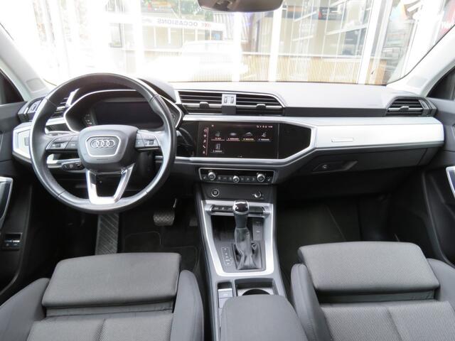 Audi Q3 45 TFSIe 245PK PHEV Black ed. / 20 Inch / Led / Camera / Virtual / Elec.klep / BOVAG garantie