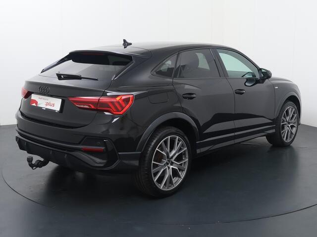 Audi Q3 Sportback 45 TFSI e S Edition | 245 PK | SoH 89% | Trekhaak wegklapbaar | Navigatiesysteem | Achteruitrijcamera | Voorstoelen verwarmd |