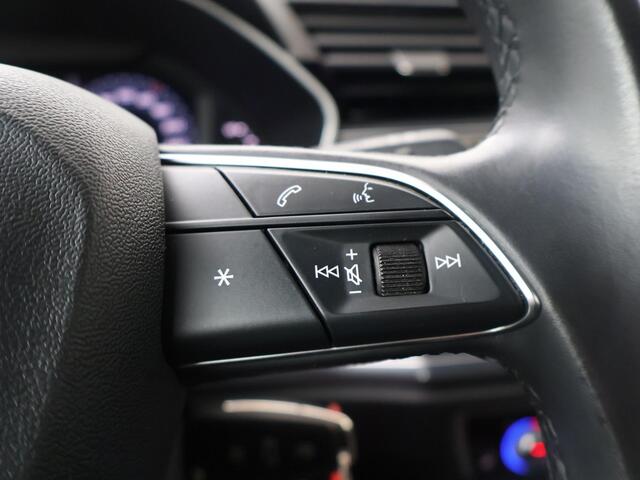 Audi Q3 45 TFSI e edition | 245 PK | Automaat | Climate control | Voorstoelen verwarmd | Virtual cockpit |