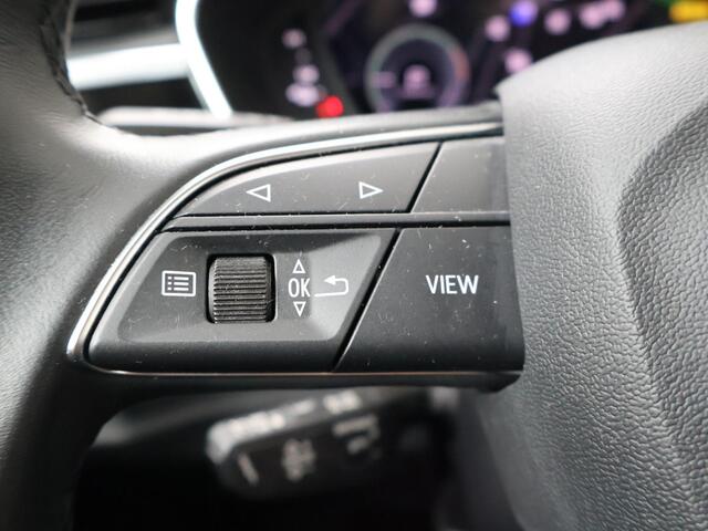 Audi Q3 Sportback 45 TFSI e S Edition | 245 PK | SoH 100% | Trekhaak | Elek. achterklep | Verwarmbare voorstoelen | Navigatiesysteem | LED verlichting |