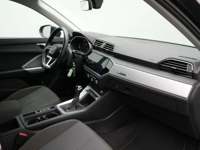 Audi Q3 45 TFSI e S Line Plug In Hybrid 245pk PHEV | Apple Carplay | Navigatie | Blis | Cruise Control | Virtual Cockpit | DAB | L.M"18 |