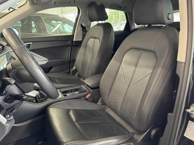 Audi Q3 Sportback 35 TFSI Automaat S Edition | Airconditioning | Panorama-schuifdak | Audi sound system | Navigatie| Audi virtual cockpit | Lederen Bekleding | S Line exterieur ( Vestiging - Vianen Tel: 0347-371248 )