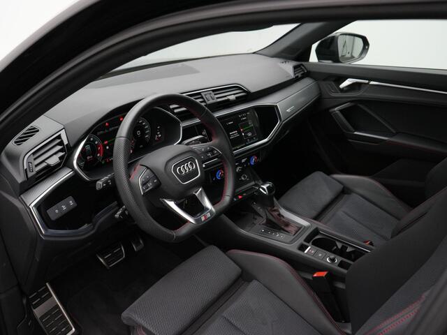 Audi Q3 Sportback 35 TFSI 150 pk S-tronic S Edition Competition / S-Line | Panoramadak | Trekhaak | Matrix LED | Stoelverwarming | Rondomzicht camera | Sportstoelen | 19 inch
