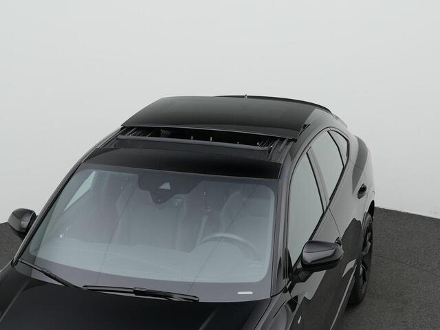 Audi Q3 Sportback 35 TFSI 150 pk S-tronic S Edition Competition / S-Line | Panoramadak | Trekhaak | Matrix LED | Stoelverwarming | Rondomzicht camera | Sportstoelen | 19 inch