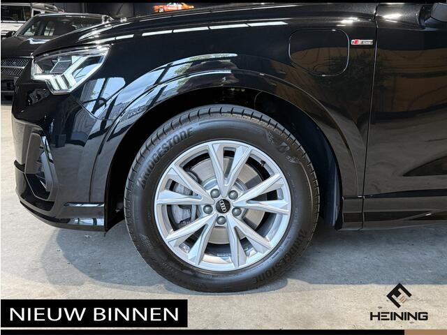Audi Q3 45 TFSI e S edition. Black edition. Trekhaak. Navi.