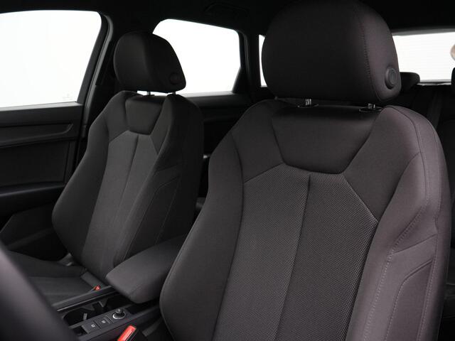 Audi Q3 45 TFSI e 245 pk S-tronic edition | Achteruitrijcamera | Stoelverwarming | Carplay | 18 inch