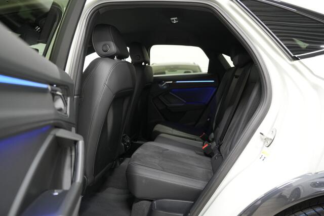 Audi Q3 Sportback 35 TFSI S Edition * Sfeer - 20" - Alcantara - Camera - Blind Spot - App - Tau Silver *