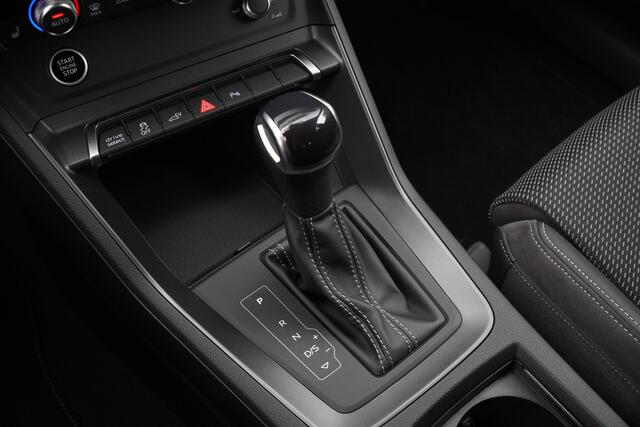 Audi Q3 Sportback 45TFSIe/245pk S-Line Blackstyle|2022|20"Blackstyle|Optik Schwarz|Navi|Cruise|Keyless|Sfeerverlichting