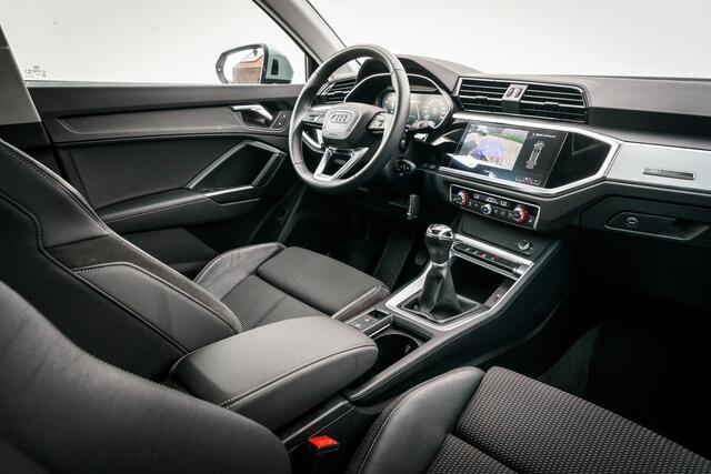 Audi Q3 35 TFSI 150 PK S Line RIJKLAAR INCL GARANTIE. | Trekhaak | Audi virtual cockpit | Panoramadak | Clima | Leer | Achteruitrijcamera | PDC V/A |