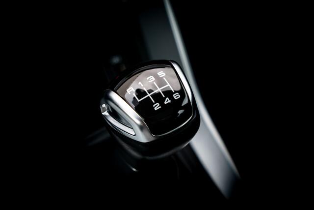 Audi Q3 35 TFSI 150 PK S Line RIJKLAAR INCL GARANTIE. | Trekhaak | Audi virtual cockpit | Panoramadak | Clima | Leer | Achteruitrijcamera | PDC V/A |