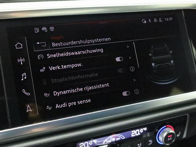 Audi Q3 35 TFSI/150PK S Line · Elektrische stoelen · Adaptive Cruise Control · Apple/Android Car Play · Stoelverwarming · Trekhaak · Leder/Alcantara ·Garantie tot september 2029 of 100.000km