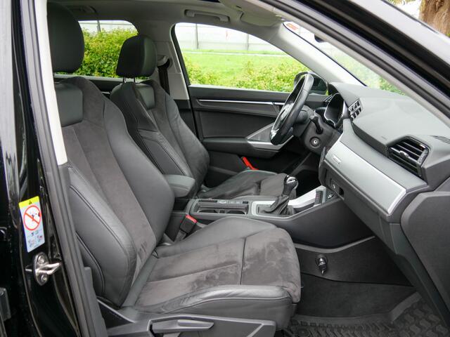 Audi Q3 35 TFSI 150PK Automaat S Line | PANODAK | CAMERA | NAVIGATIE |