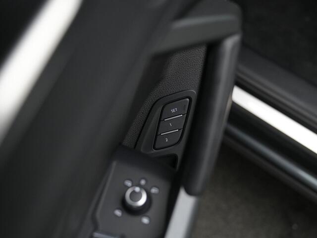 Audi Q3 Sportback 45 TFSI e 245 pk S-tronic S-Line | Panoramadak | Geheugenstoel | Rondomzicht camera | Alcantara delen | Navigatie