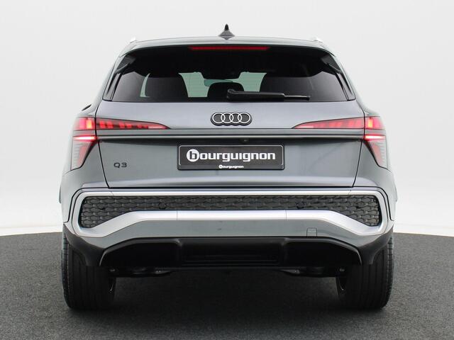 Audi Q3 S edition e-hybrid | 272 PK | Privacyglas | 19 inch | Alcantara int. delen | Ledkoplampen Plus | Comfortsleutel |
