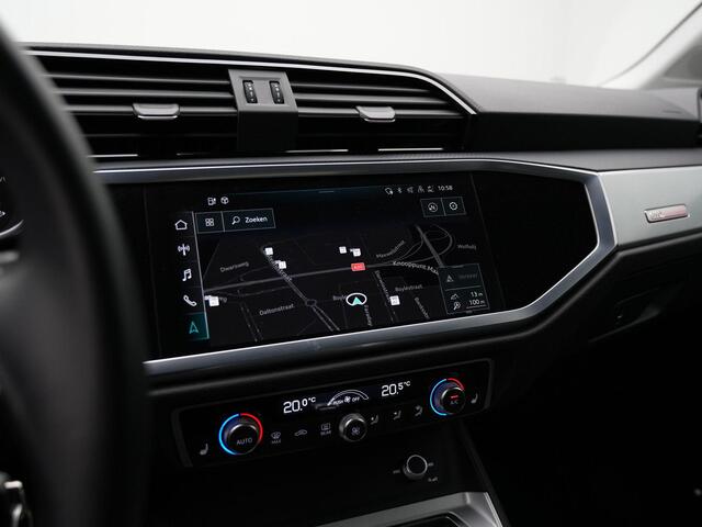 Audi Q3 45 TFSI e 245 pk S-tronic Business Edition | Panoramadak | Matrix LED | Sonos | Rondomzicht camera | Stoelverwarming | Navigatie