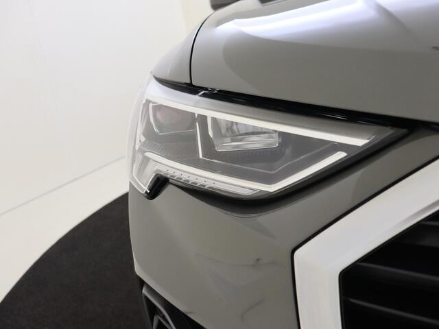 Audi Q3 45 TFSI e S edition | Stoelverwarming | Keyless | Dodehoek detectie | CarPlay | Sfeerverlichting | Parkeersensoren | Elektrische achterklep |