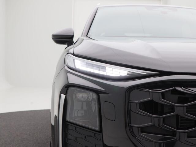 Audi Q3 S edition e-hybrid | 272 PK Hatchback | Privacy glas | Ledkoplampen | 19 inch |
