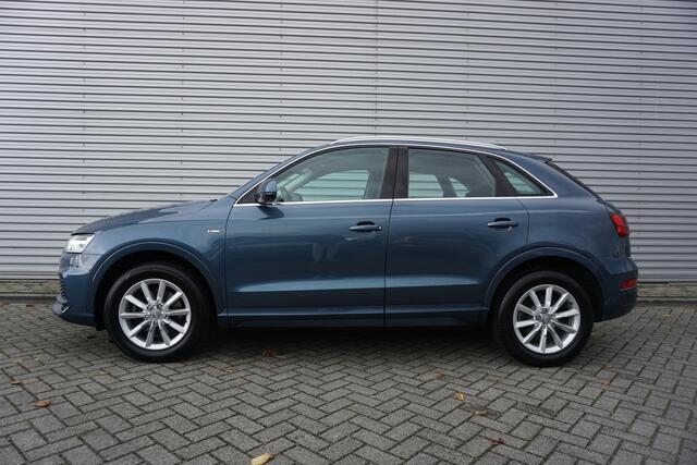 Audi Q3 1.4 TFSI CoD Adrenalin AUTOMAAT - Climate / Navi / Cruise / Parkeers. / Lm velgen / NAP