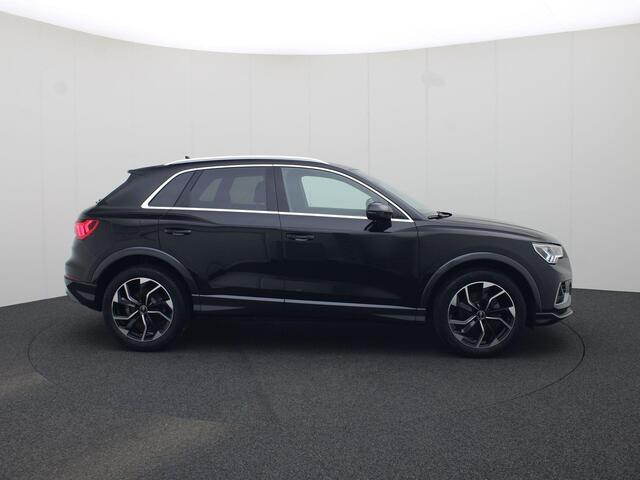 Audi Q3 35 TFSI/150PK Advanced edition · S-line interieur · Apple Car Play · Navigatie · Trekhaak · Parkeersensoren · Garantie tot januari 2030 of 100.000km