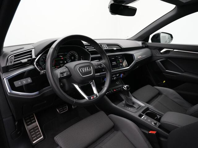 Audi Q3 Sportback 45 TFSI e 245 pk S-tronic S-Line | Panoramadak | Matrix LED | Elektr. verstelbare stoel | Achteruitrijcamera | Stoelverwarming | Navigatie