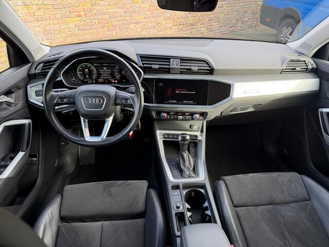 Audi Q3 45 TFSI E EDITION Navi Stoelverwarming