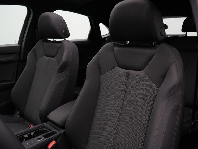 Audi Q3 Sportback 35 TFSI 150 pk S-tronic Advanced Edition / S-Line | Panoramadak | Achteruitrijcamera | Navigatie