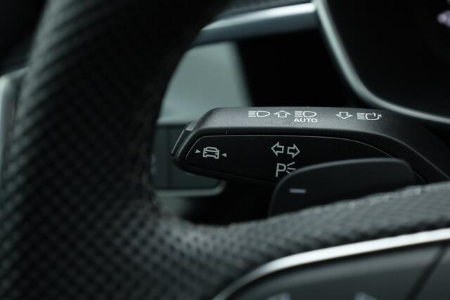 Audi Q3 Sportback 45 TFSI e 2x S Line | Elek. Trekhaak | Camera | Navi | Stoelverw. | Adapt. Cruise | Keyless | 19''