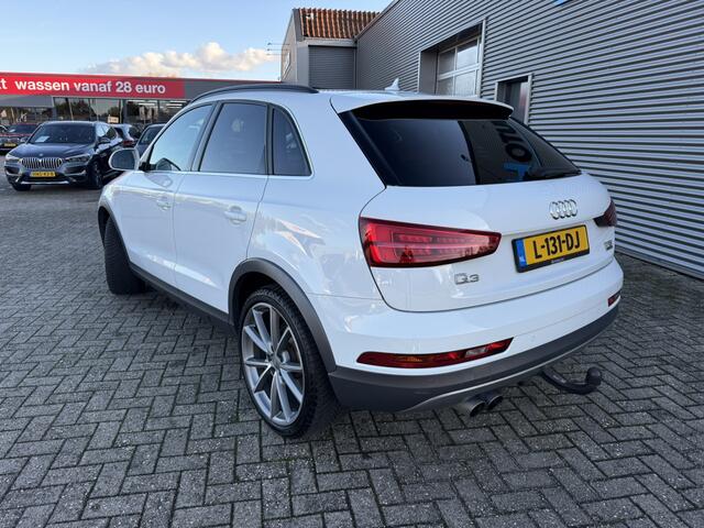 Audi Q3 2.0 TFSI quattro Design Pro Line Plus Panoramadak Trekhaak Vol Leer LED Keyless Entry 20 Inch