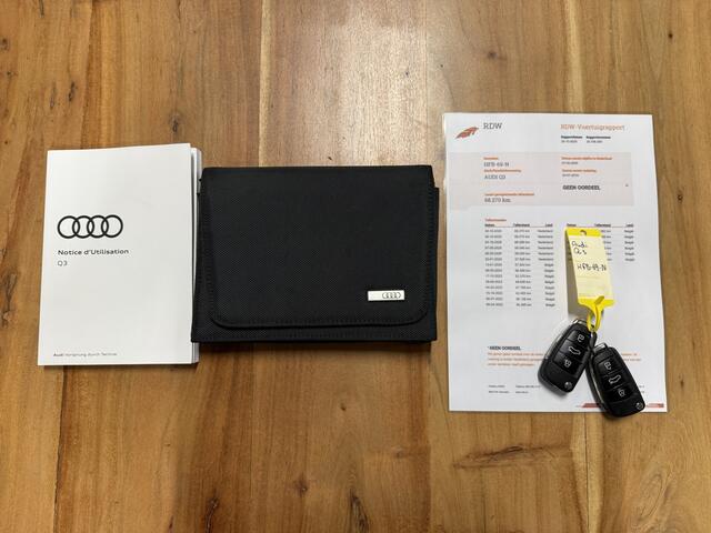 Audi Q3 35 TFSI edition one *Panodak* Leder / Keyless / LED / 20'' LMV / Stoelverwarming / Cruise / Camera / Navigatie