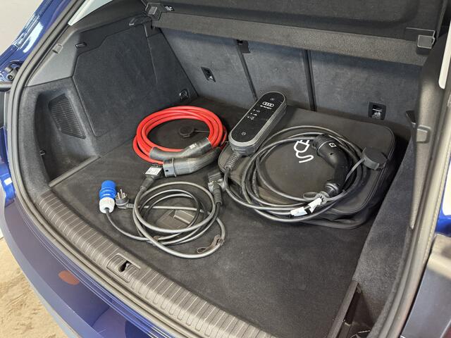 Audi Q3 45 TFSI e Stoelverwarming/Parkeersensoren/Trekhaak