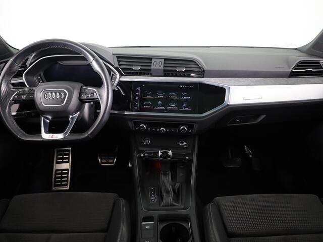 Audi Q3 45 TFSI e S edition 245pk | Panoramadak | Trekhaak wegklapbaar | Stoelverwarming | 20 inch Lichtmetalen velgen