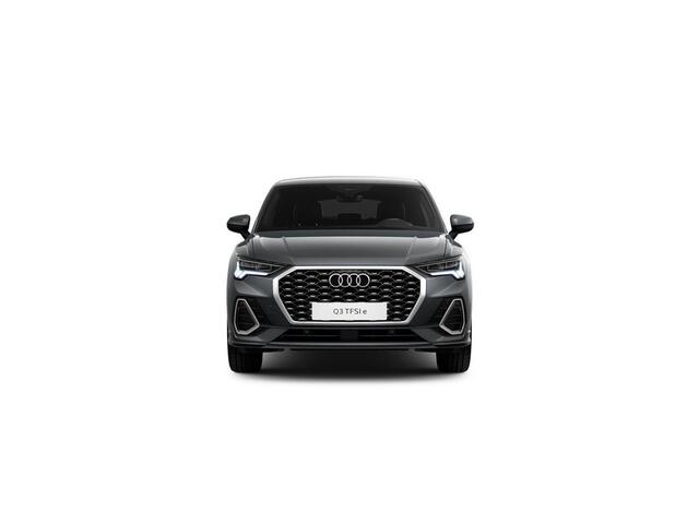 Audi Q3 Sportback 45 TFSI e S Edition 245pk | Elektrisch verstelbare voorstoelen | Parkeeercamera | Verwarmbare voorstoelen | Navigatie