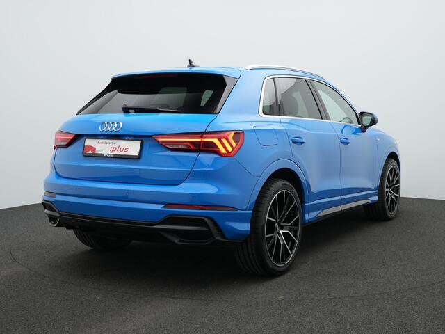 Audi Q3 35 TFSI 150 pk S-tronic S Line Pro Line S / S-Line | Trekhaak | Achteruitrijcamera | Navigatie | Carplay | Afgevlakt sportstuur