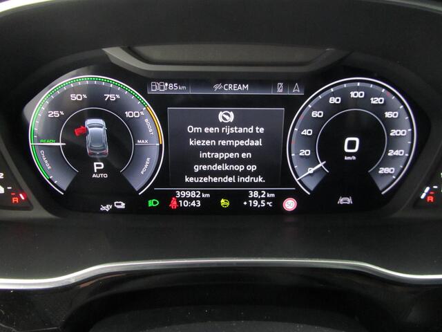 Audi Q3 45 TFSI e 'S'-edition, Blackpack, S-Line, 39 dkm! Privacy-ACC-Carplay,Sportstoelen +Garantie