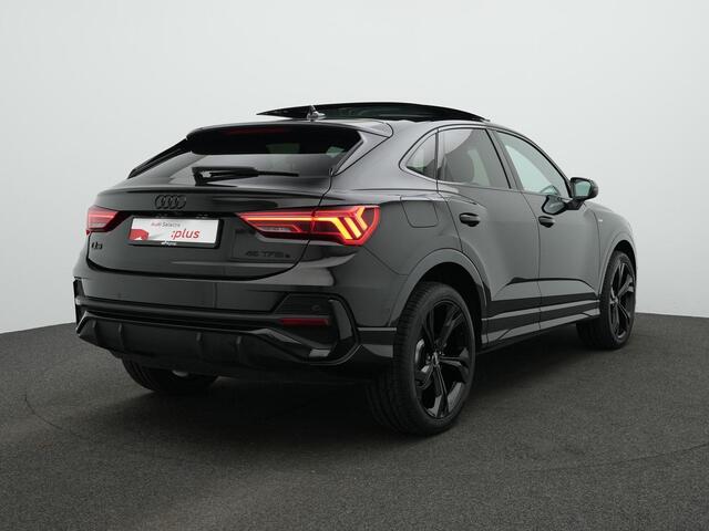 Audi Q3 Sportback 45 TFSI e 245 pk S-tronic S-Line | Panoramadak | Trekhaak | 360 camera | Navigatie | Stoelverwarming