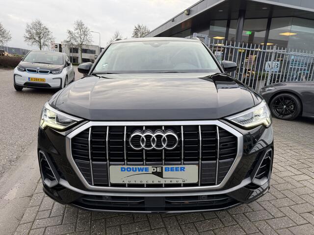 Audi Q3 35 TFSI S-line Pano-Dak | Trekhaak | Matrix LED | Stoelverw.