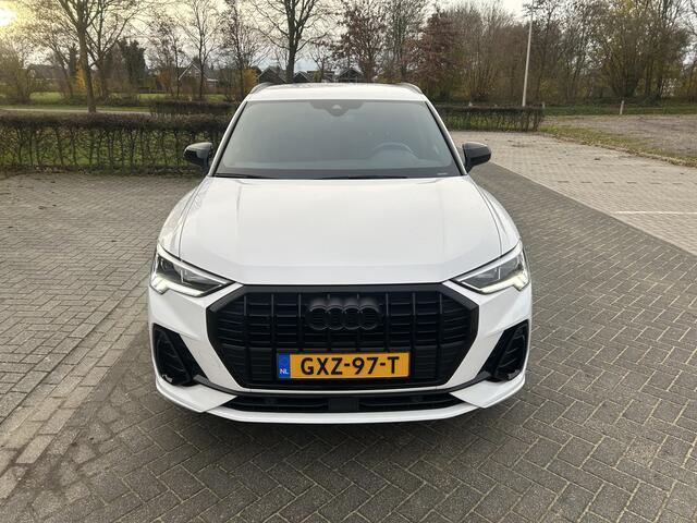 Audi Q3 35 TFSI S Edition Autom Hybride 20 Inch Cruise Pdc Navi App Led Dig Dashbord