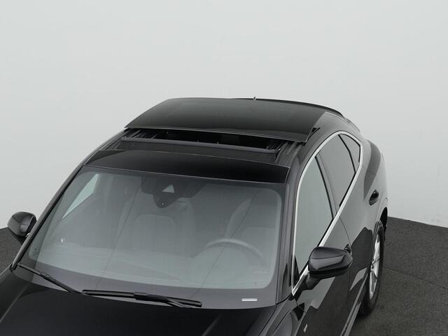 Audi Q3 Sportback 35 TFSI 150 pk S-tronic S-Line | Panoramadak | Trekhaak | Achteruitrijcamera | Navigatie | Sportonderstel