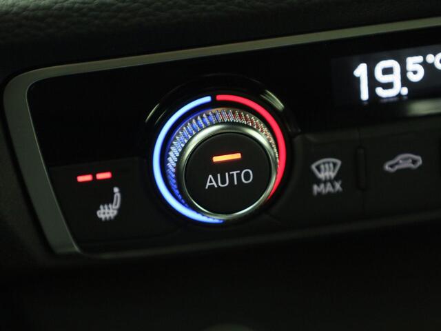 Audi Q3 Sportback 45 TFSIe 180kW/245PK · Camera · Stoelverwarming · Trekhaak · Apple/Android Car Play ·