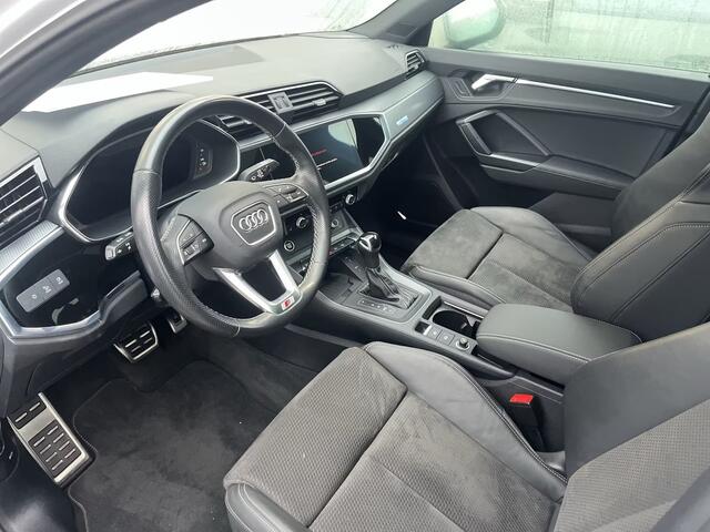 Audi Q3 45 TFSI e S edition