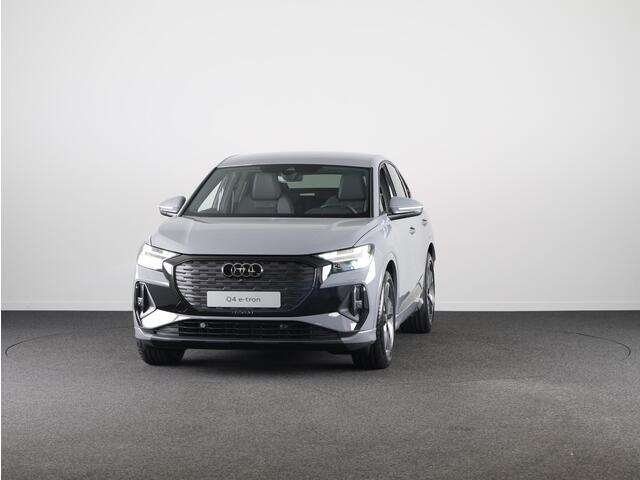 Audi Q4 Sportback e-tron S edition e-tron 45 82 kWh 210 kW / 286 PK Sportba Comfortpakket, adpative cruise control, achteruitrijcamera, optiek pakket zwart plus