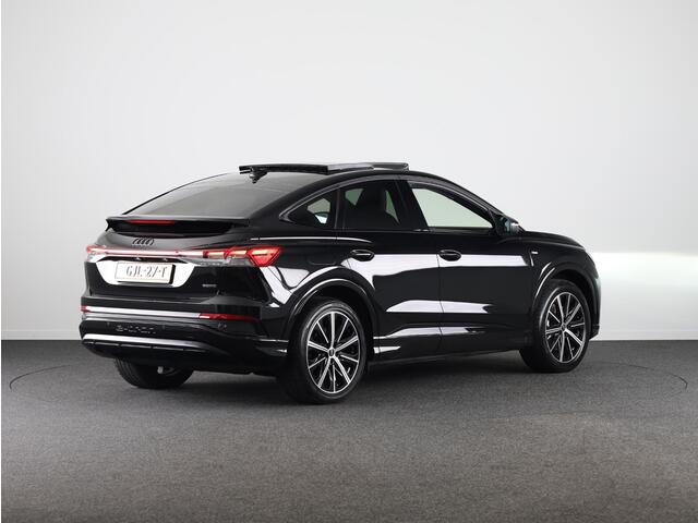Audi Q4 Sportback e-tron 45 quattro S Edition 82 kWh 286pk | Panoramadak | lederen bekleding | SONOS premium Audio | Parkeercamera|
