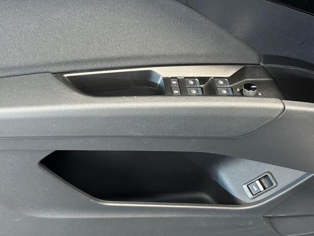 Audi Q4 Sportback e-tron 35 Advanced edition 55 kWh 170pk Parkeersensoren achter | Elektrische achterklep | Verwarmbare voorstoelen