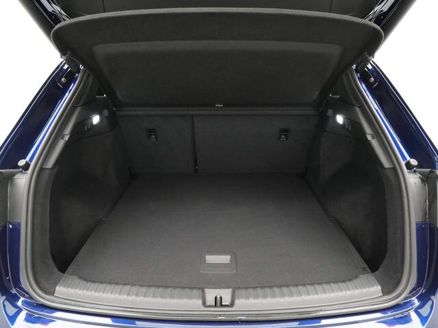 Audi Q4 e-tron 50 quattro S-Line edition 77 kWh 300pk Navigatie Camera Acc Stoelverwarming