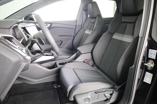 Audi Q4 e-tron 45 quattro Advanced edition 82 kWh 286pk | Adaptieve cruise controle | Parkeercamera achter | Optiekpakket zwart Plus