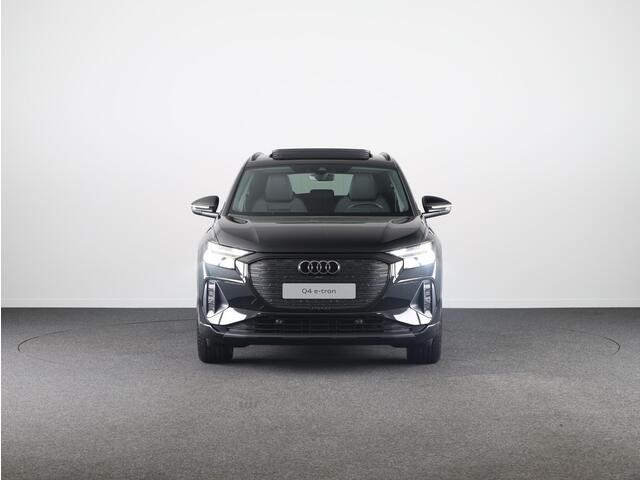 Audi Q4 e-tron 45 quattro Advanced edition 82 kWh 286pk | Panoramadak | Assistentiepakket | Comfortpakket | Optiekpakket zwart plus | Privacy glass