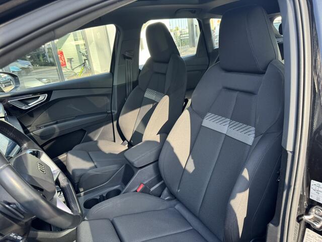 Audi Q4 e-tron 40 Launch edition Advanced Plus 77 kWh*EXPORTPRIJS*Panoramadak*LED*Warmtepomp*