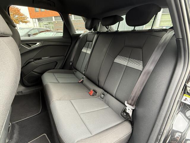 Audi Q4 e-tron BWJ 2021 40 Launch edition204 PK Advanced 77 kWh APPLE CARPLAY | ANDROID AUTO | NAVI | CLIMA | ADAPTIVE CRUISE | STOELVERW. | CAMERA | LMV | PDC