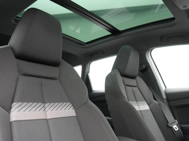 Audi Q4 e-tron 35 2X S Line 55 kWh 170pk Dealer O.H | Panoramadak | Sportstoelen Verwarmd | Black Optic | 20"L.M | Virtual | Lane Assist |