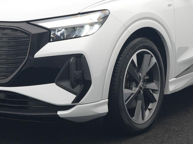 Audi Q4 e-tron 35 2X S Line 55 kWh 170pk Dealer O.H | Panoramadak | Sportstoelen Verwarmd | Black Optic | 20"L.M | Virtual | Lane Assist |